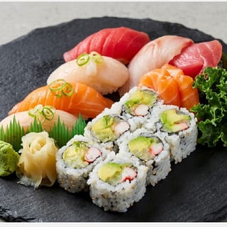 Sushi & Sashimi Combo
