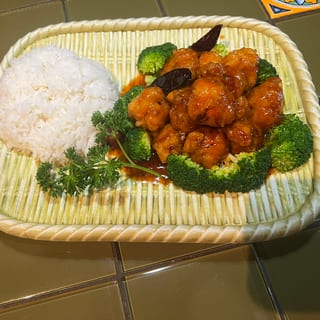 General Tso’s Chicken (Lunch )