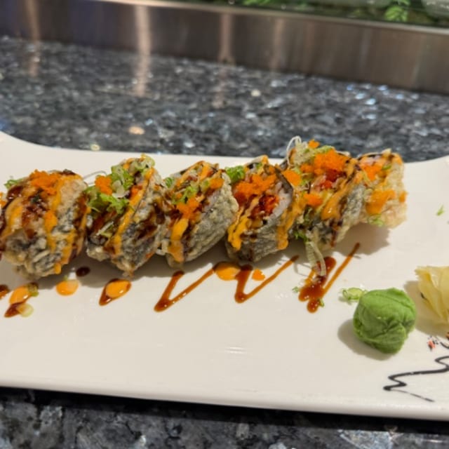 Godzilla Roll.
