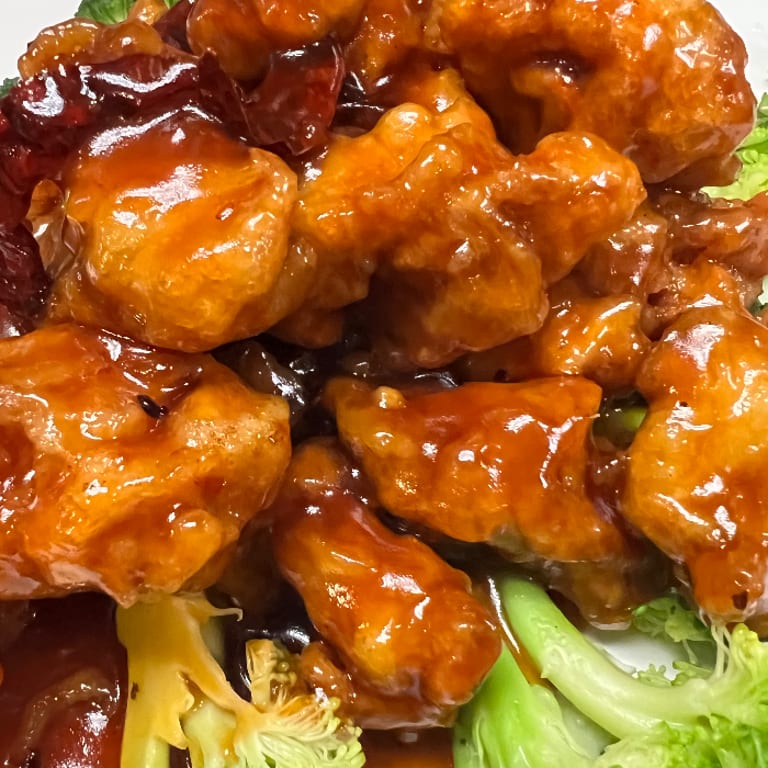 Refreshing Strawberry Bubble Tea Delights