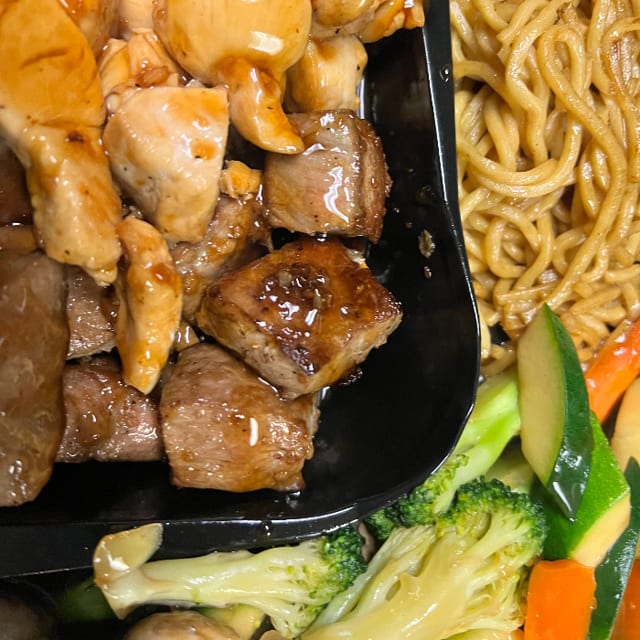Hibachi Chicken & Steak (Special).